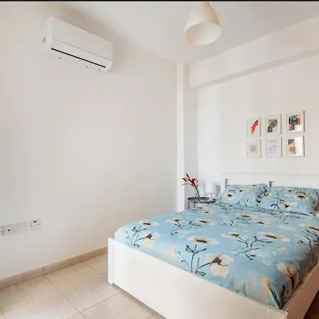 Floor Center Apartment Larnaca