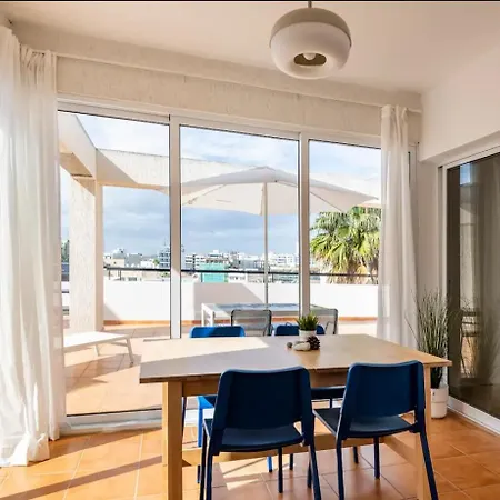 Apartment Floor Center *