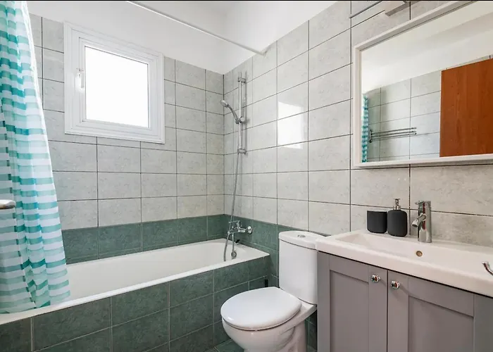 Floor Center * Larnaca